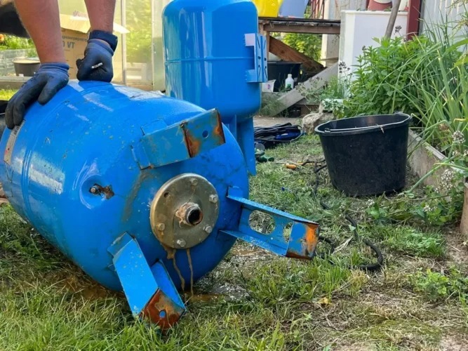 Причины замены гидроаккумулятора